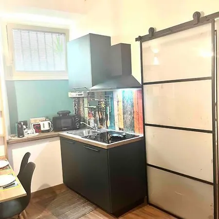 New Look8 Vatican Apartment *